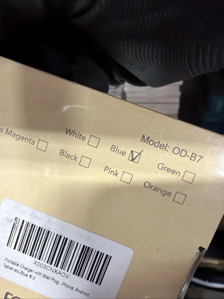 BLUE COLOR VRURC 10000mAh Power Bank Portable Charger  Built-in Cables & AC Plug - Изображение 4 из 4