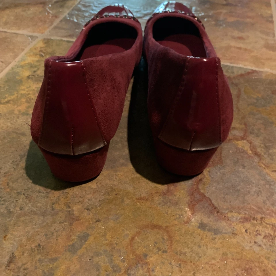 ANNE KLEIN Akmaysel iFlex Granate Puntera Plana - Talla 8M (#S620) Foto 4 de 4