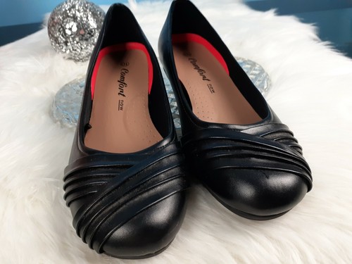 black flat shoes for work