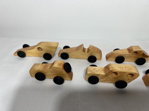 JUEGO DE 7 COCHES DE CARRERAS DE MADERA HECHOS A MANO - Imagen 5 de 8