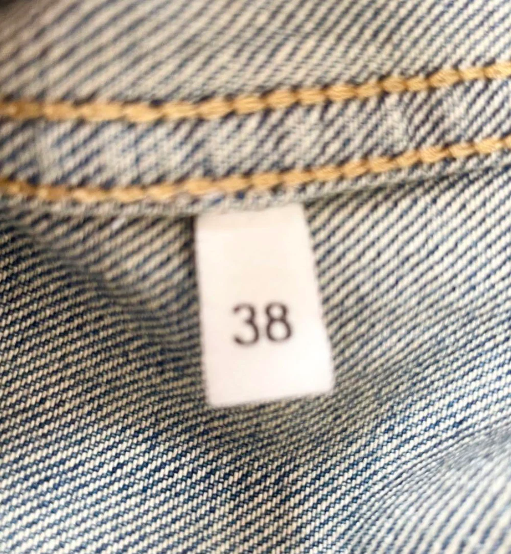 Giacca Denim GUCCI con Ricamo Floreale Donna38 Usata Consegnata dal Giappone