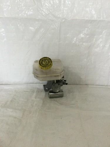 2017 Dodge Grand Caravan Master Power Brake Cylinder W/ Reservoir OEM 04581491AD - Picture 3 of 9