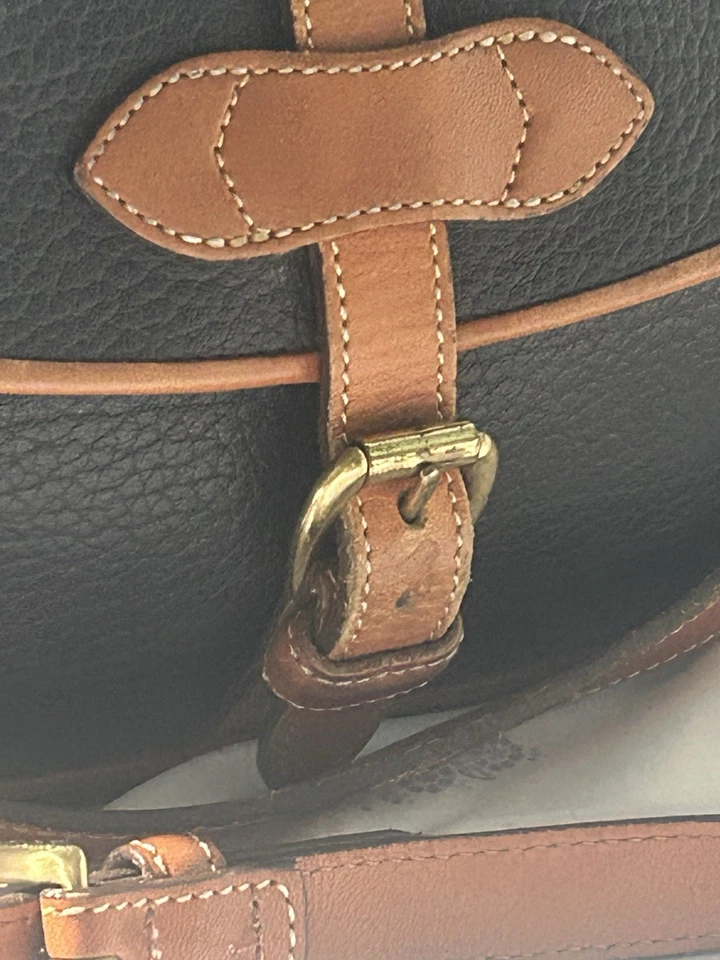 Tiracolo vintage Dooney and Bourke azul bronzeado feito nos EUA - Imagem 3 de 4