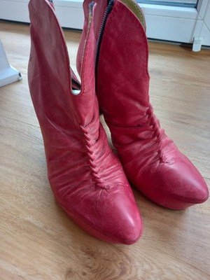 Schuhe, Damen, Marke Tiggers, Echtleder....matte Farbe, Größe 40
