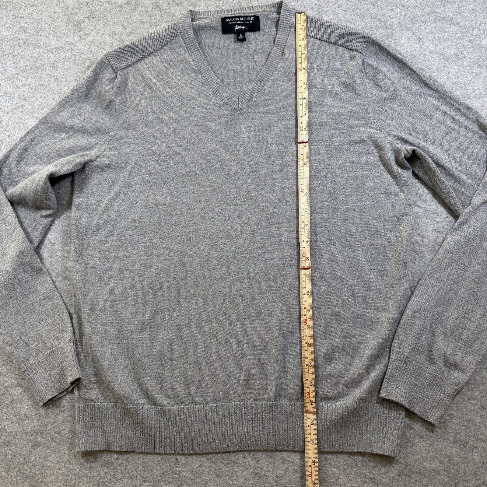 Banana Republic Merino Wool Sweater Mens L Light Gray V Neck Soft Knit Preppy thumbnail 8