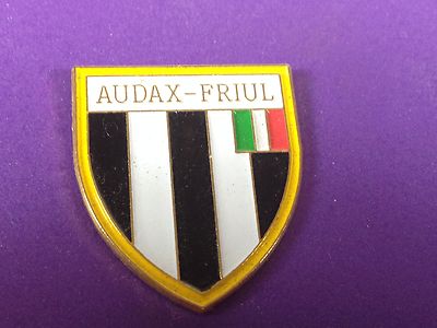 pins pin sport football soccer football audax friul
