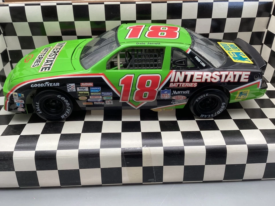 Maquetas de coches 1:18 Ertl American Muscle Interstate Batteries Joe Gibbs Racing embalaje original - Imagen 2 de 4