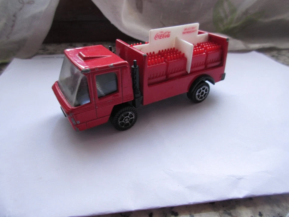  Camion Coca-Cola Vintage Made In Hong Kong – Modellini Collezione Rari - Immagine 2 di 4