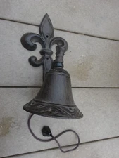 Fleur De Lis Dinner Bell Wall Mounted Rustic Cast Iron French Country Style