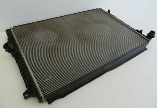 Volkswagen Caddy 2.0TDI 2016 Genuine Radiator 5K0121251Q - Picture 2 of 7