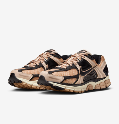 [ナイキ] ズーム ボメロ 5 [W Zoom Vomero 5] サンドドリフト/ヘンプ/ホワイト/ブラック FJ2028-106 NIKE Women's Zoom Vomero 5 FJ2028-106 Sanddrift Hemp White Black