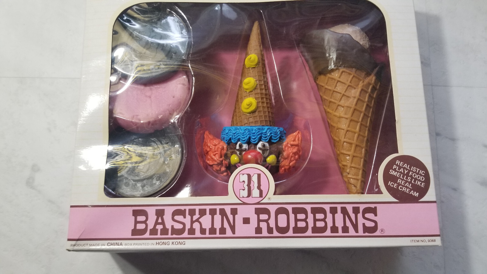 BASKIN ROBBINS REALISTIC PLAY FOOD RUBBER MTC PARTY ICE CREAM CONE