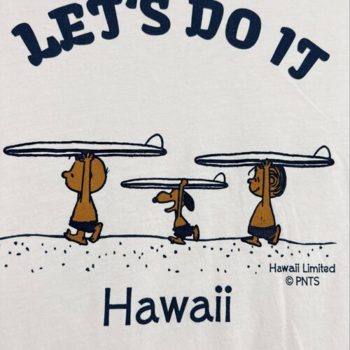Hawaii Suntan Snoopy T-Shirt Size Medium Women's T