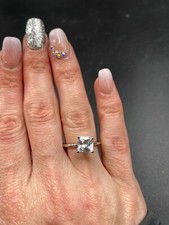 Beautiful Vintage Clear CZ STERLING SILVER 925 Cocktail Ring. 450