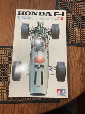 TAMIYA 1/12 Honda F-1 RA273 Big Scale Series NO.11 Model Kit