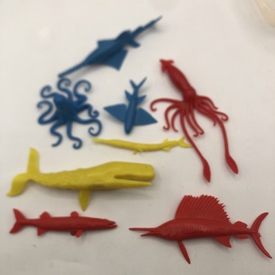 LOT OF 8 VINTAGE MPC CREATURES OF THE SEA CEREAL PREMIUMS