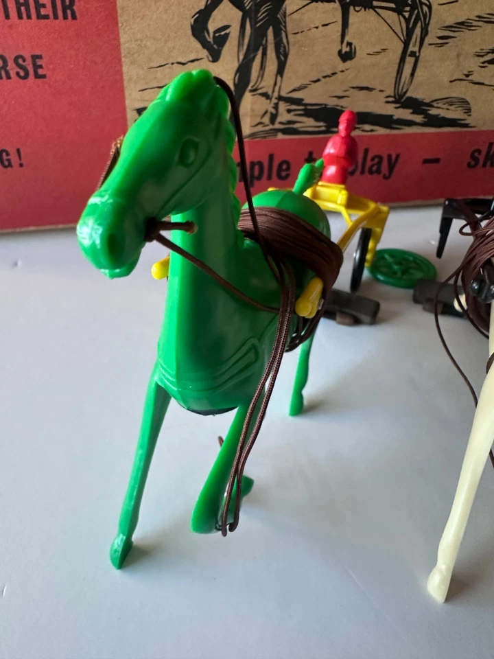 TROTTINGETTE Horse racing Game  Lack & Lack  1950 Life like  trotting - Image 4 of 4