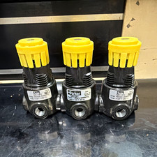 Parker 14R113FC Pneumatic Regulator Lot of 3 1/4 NPT 300 Max PSI New Old Stock