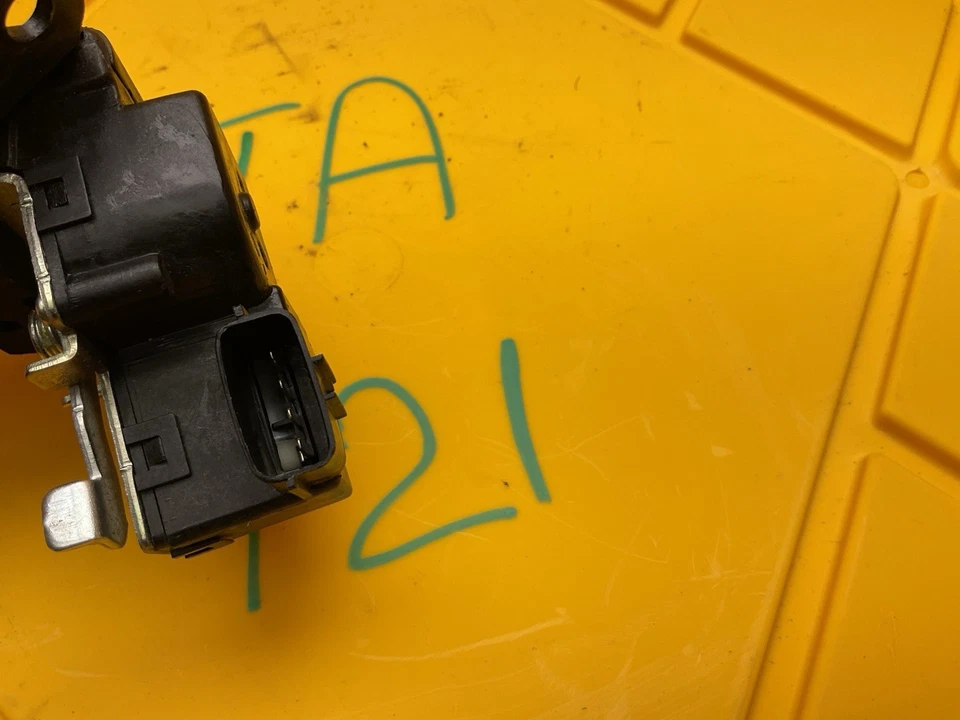 Hyundai Tucson GLS 2010-2013 puerta levadiza puerta trasera maletero tapa pestillo bloqueo actuador OEM Foto 4 de 4