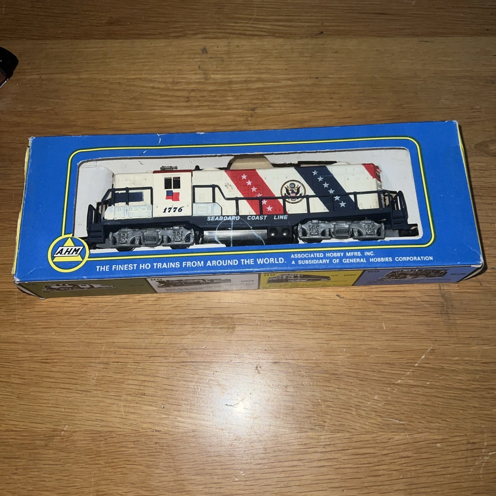 A.H.M Gp-18 Dummy Locomotive MIB REF RQ3
