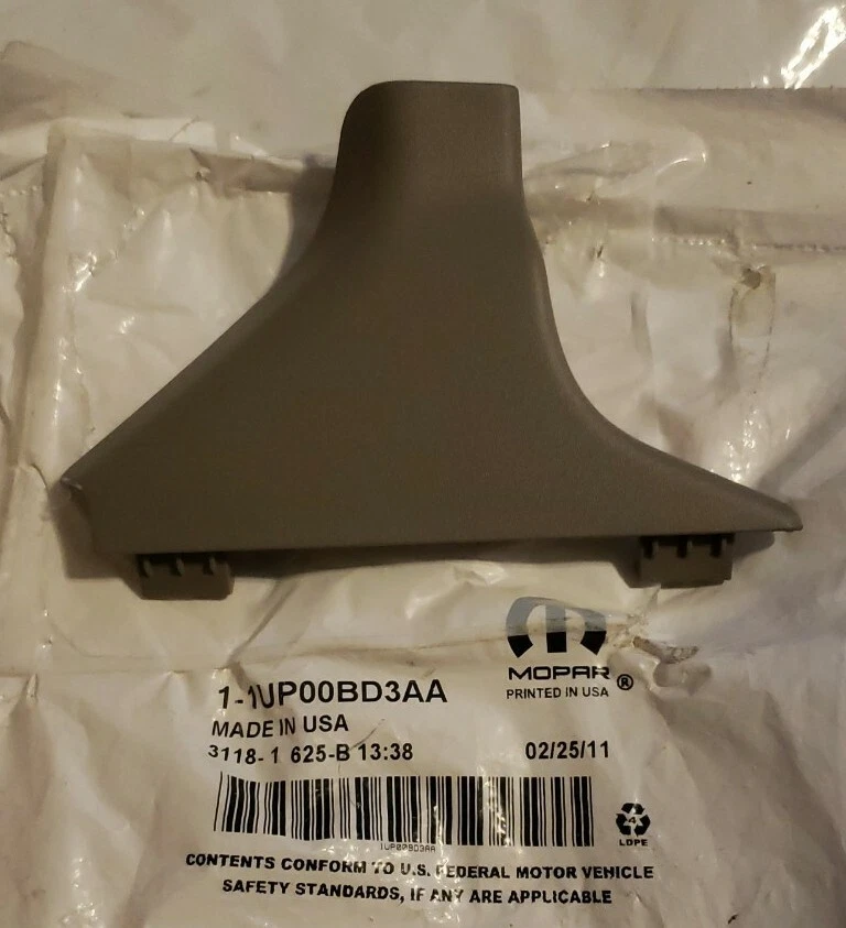 Tout Neuf Véritable OEM MOPAR Siège Inclinable Housse Arrière Droit 1UP00BD3AA - Photo 1/1
