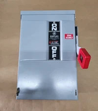 GE THN3361R 30A 600V 3PH Non-Fuse Outdoor Safety Switch