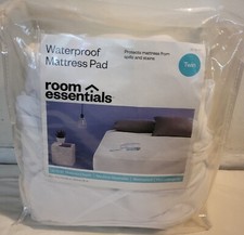 Room Essentials Waterproof Mattress Pad - Twin
