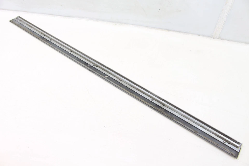 AUDI A8 QUATTRO 2004-2010 - Moldura de puerta central delantera izquierda/ajuste 4E0853953D Foto 2 de 4