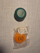 2 lot vtg yoyos duncan r:base w/mini duncan trick book Green Yoyo Has No String