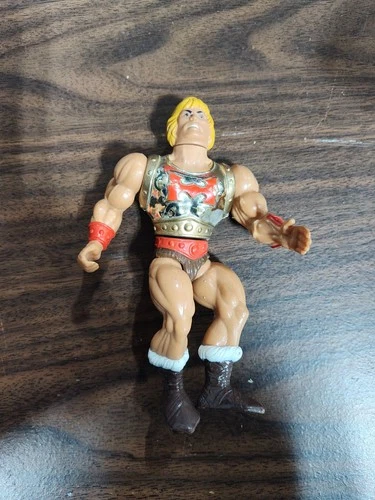 MOTU Flying Fists He-Man Action Figure Masters Of The Universe Vintage 1984 J1