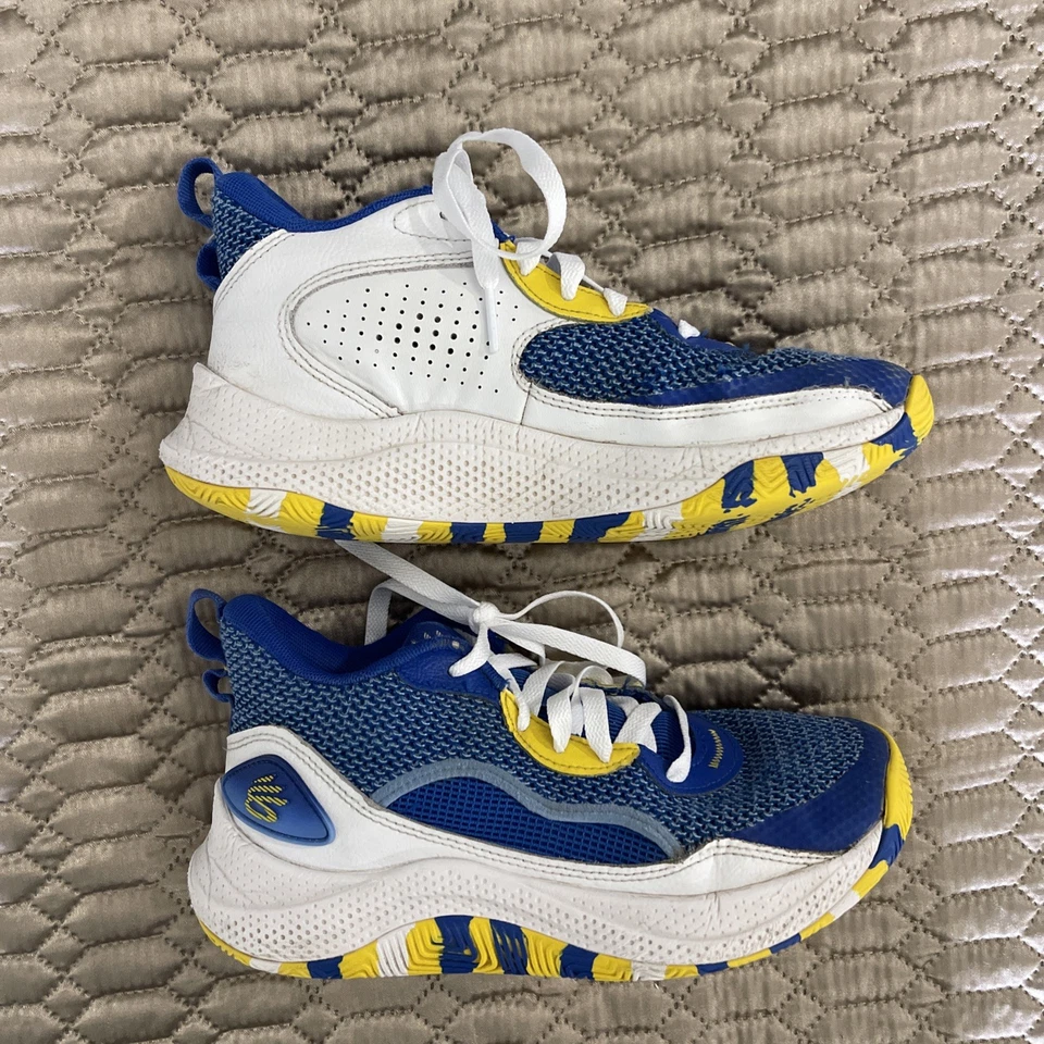 Under Armour Curry 7 Basketball Shoes.  Blue / Yellow  Size Youth 6.  Well Worn. - Image 3 of 4
