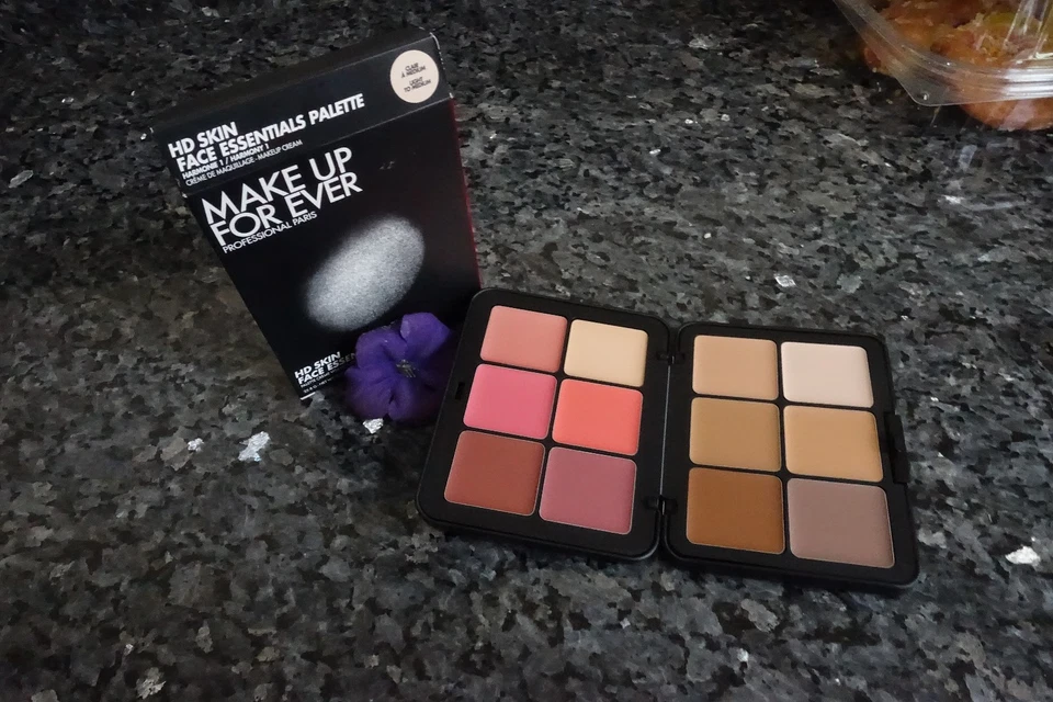 make up for ever HD skin face essentials palette new in box light to medium - Image 4 of 4