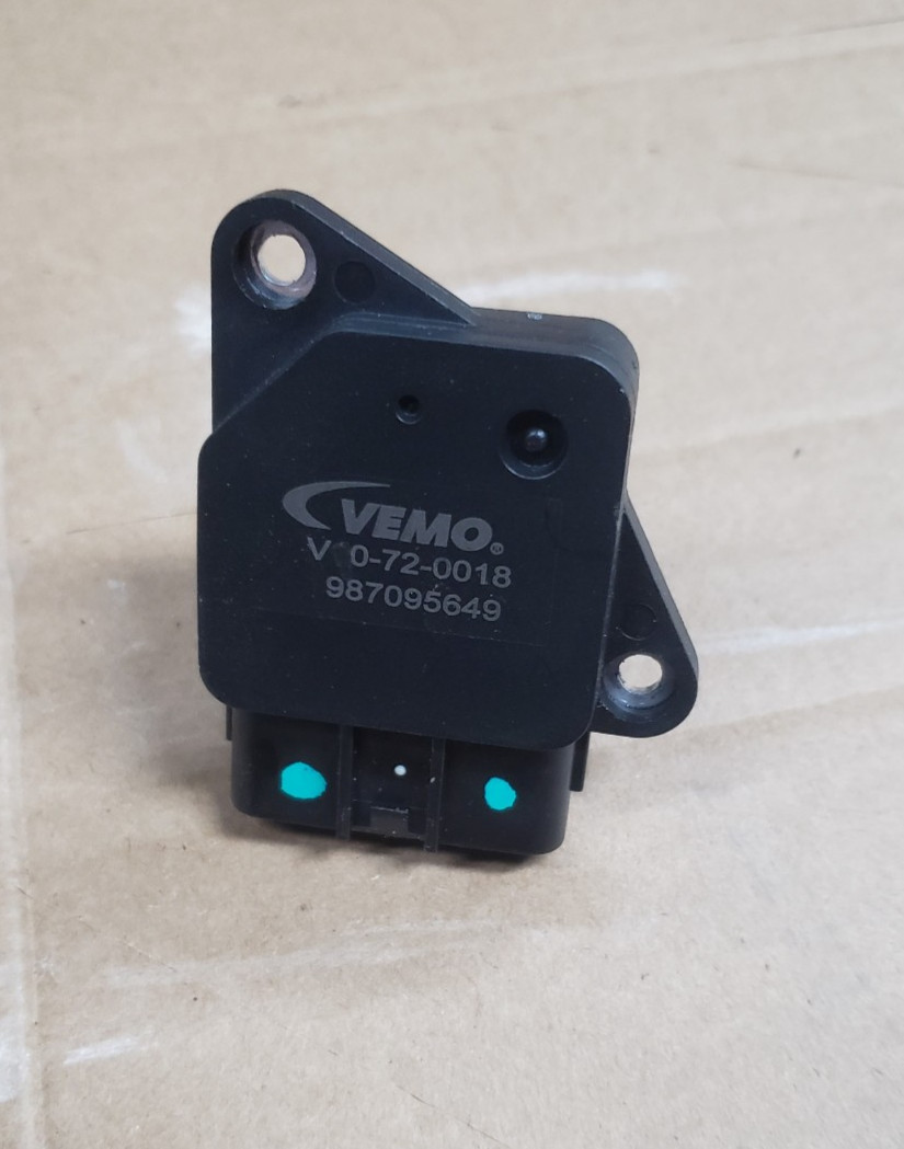 Débitmètre d'air VEMO pour TOYOTA Rav4 et Corolla essence injection