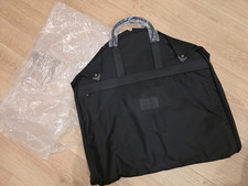 NEW & SEALED Original/Genuine HUGO BOSS Folding Suit/Garment Bag Carrier - Black