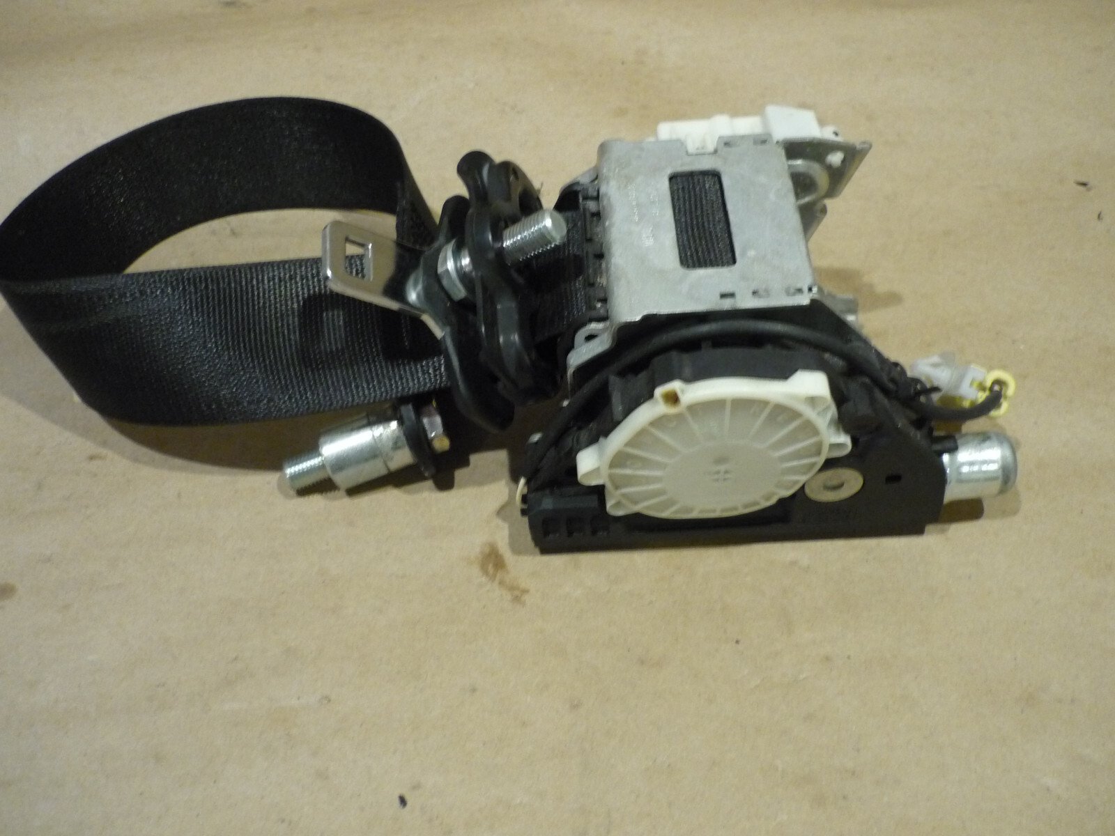Ferrari California - RH Front Passenger Seat Belt - Black Strap -P/N 69767200