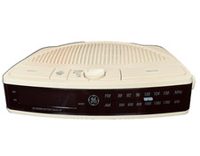 General Electric Digital Alarm Clock AM/FM Radio Model 7 4615wha 6.F Vintage