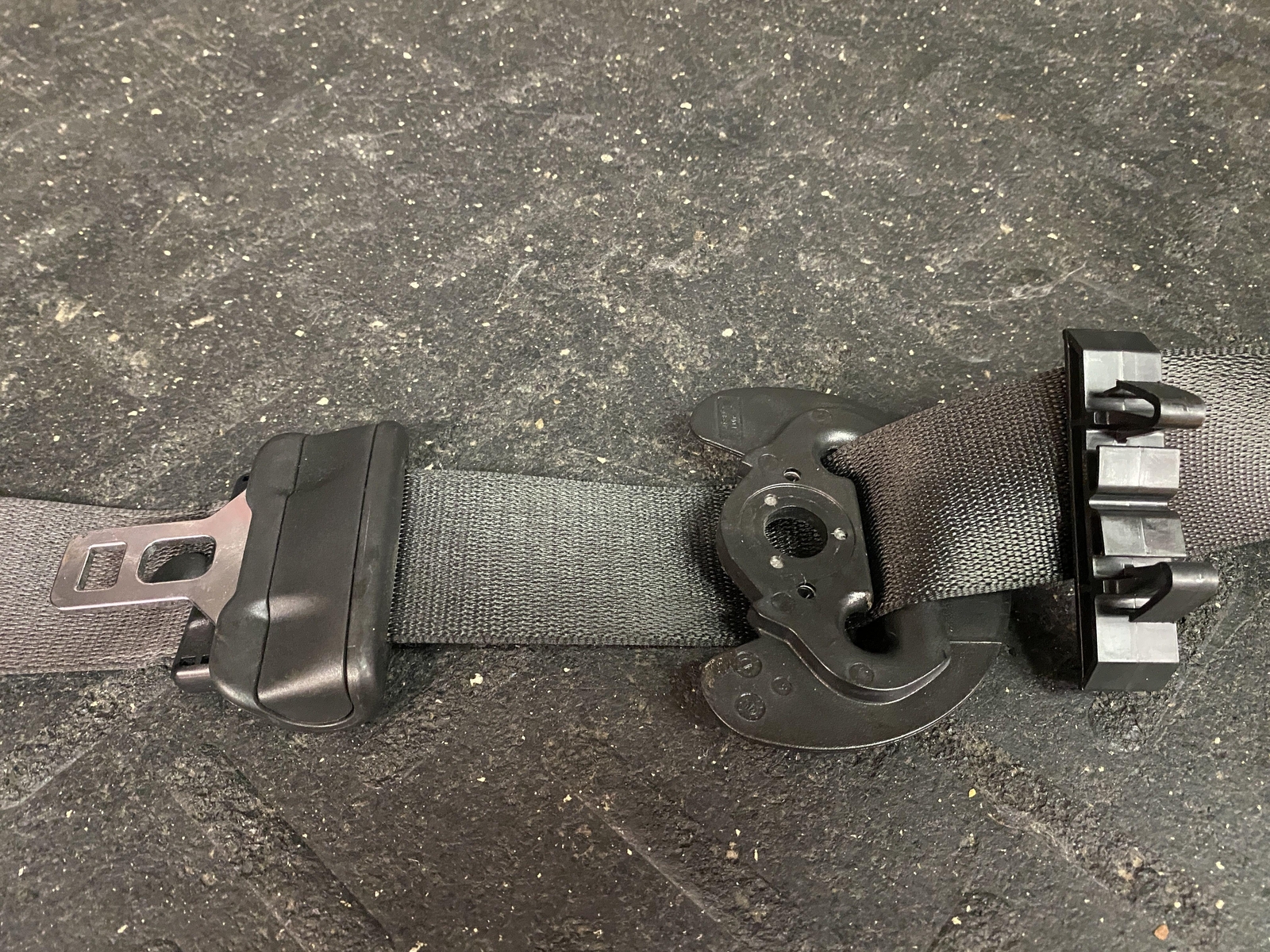 2017 MASERATI GHIBLI FRONT PASSENGER SAFETY SEAT BELT RETRACTOR 627069500