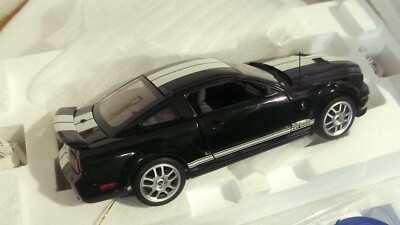 Franklin Mint 2007 Shelby GT500 Limited Edition 022/500 Black White Stripes 1/24