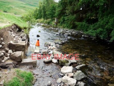 FOTO ARCHÄOLOGISCHE AUSGRABUNG DER BARROWBURN FULLING MILL EINE AUSGRABUNG DER