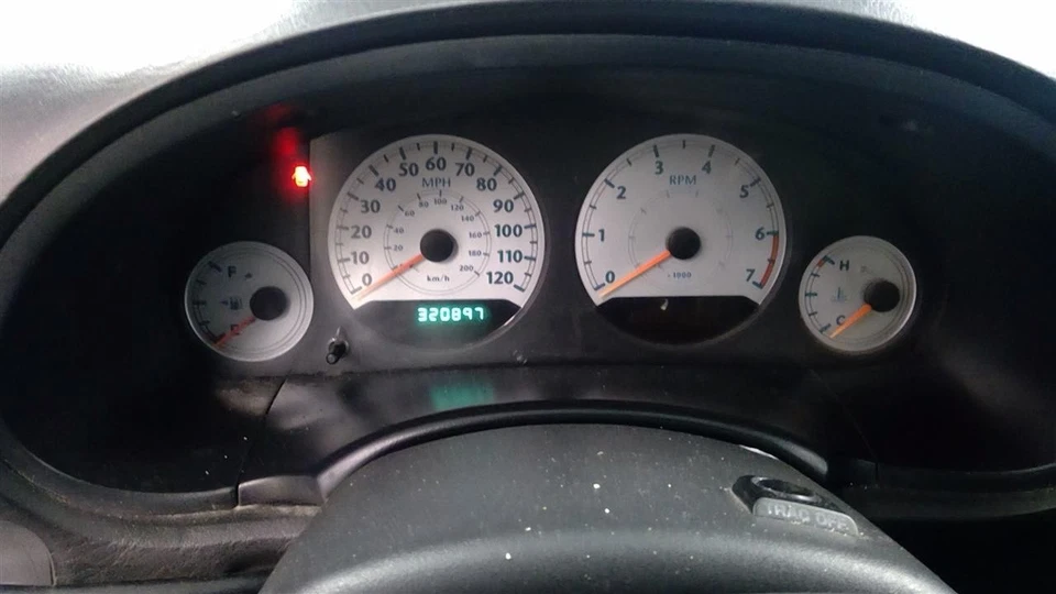 Used Brake Master Cylinder fits: 2006 Chrysler Town & country rear disc brakes w - Image 3 of 4