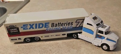 1994 #7 Geoff Bodine Racing Team Transporter Exide Batteries NASCAR 1:64 Scale