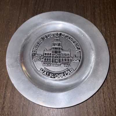 Vtg Independence Hall  Half Dollar 6'' Plate 200 Years If Freedom
