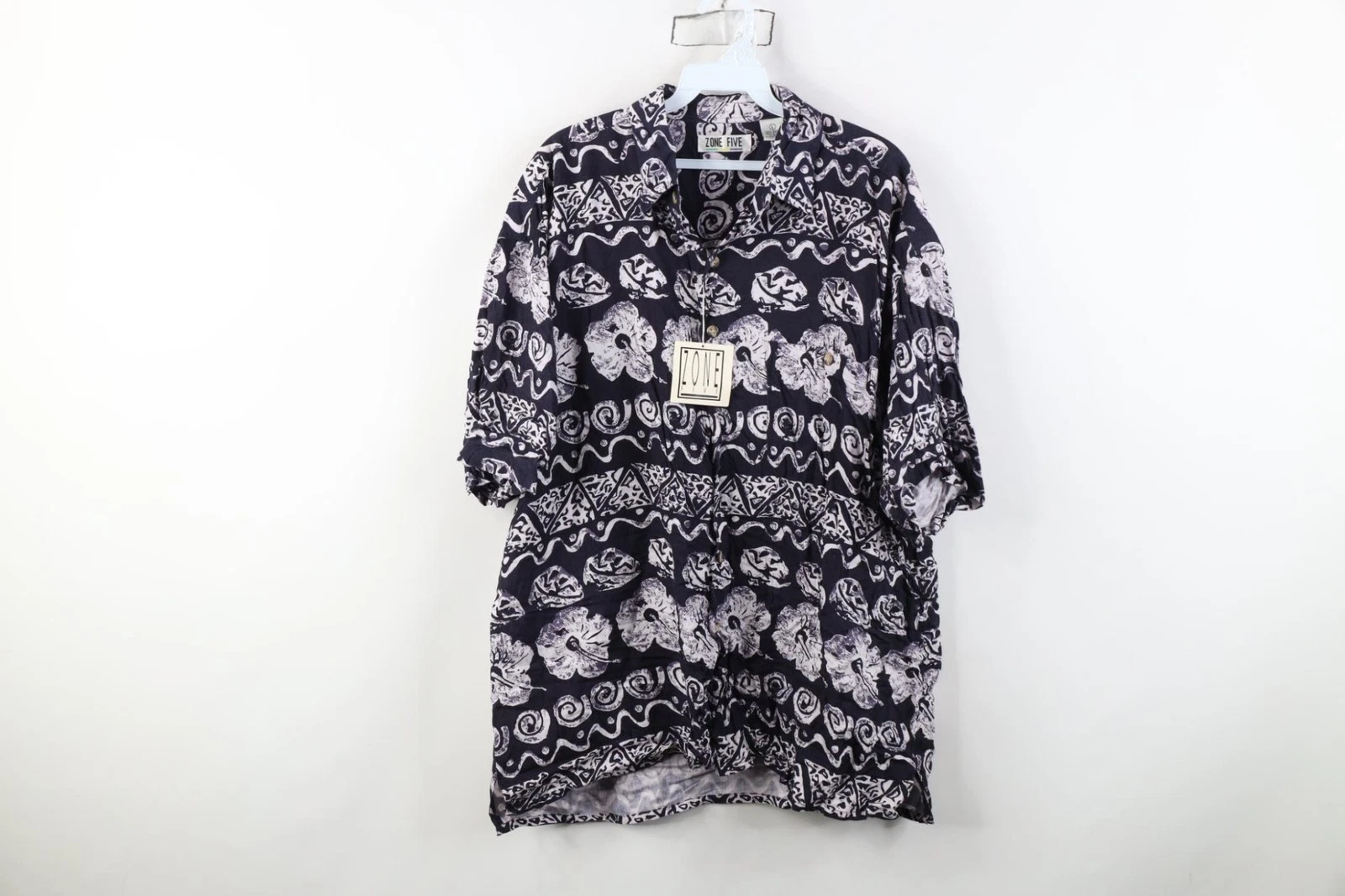 Deadstock Vintage 90s Streetwear Mens Large Rayon Gabardine Flower Button Shirt