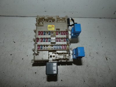 Sicherungskasten Nissan Almera N16 BJ 2002 243505n310