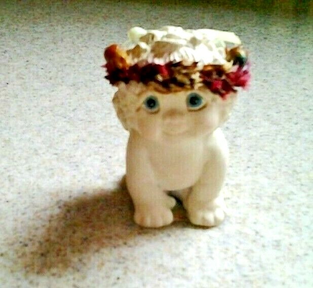 DREAMSICLE Cherub Figurine 2001 Willitt's Designs 12093 Sold by