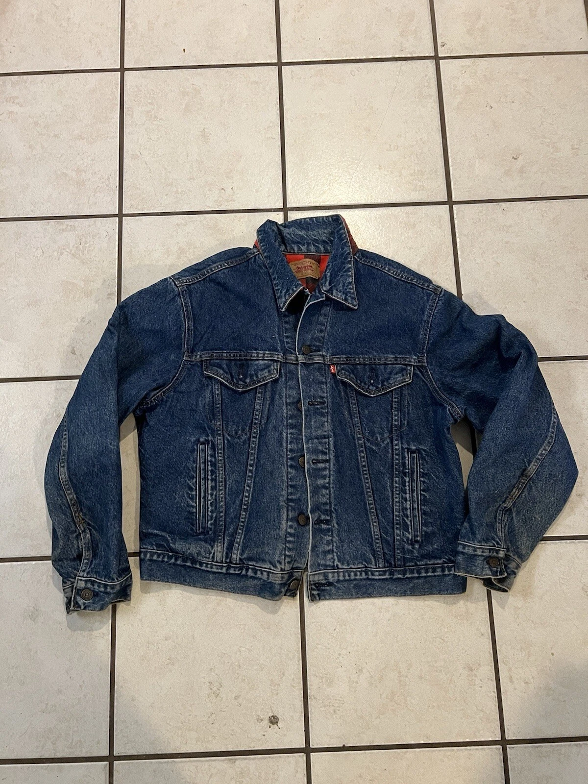 vintage levis denim jacket Size 46 Fits Like A Small To A Medium Flannel Lining