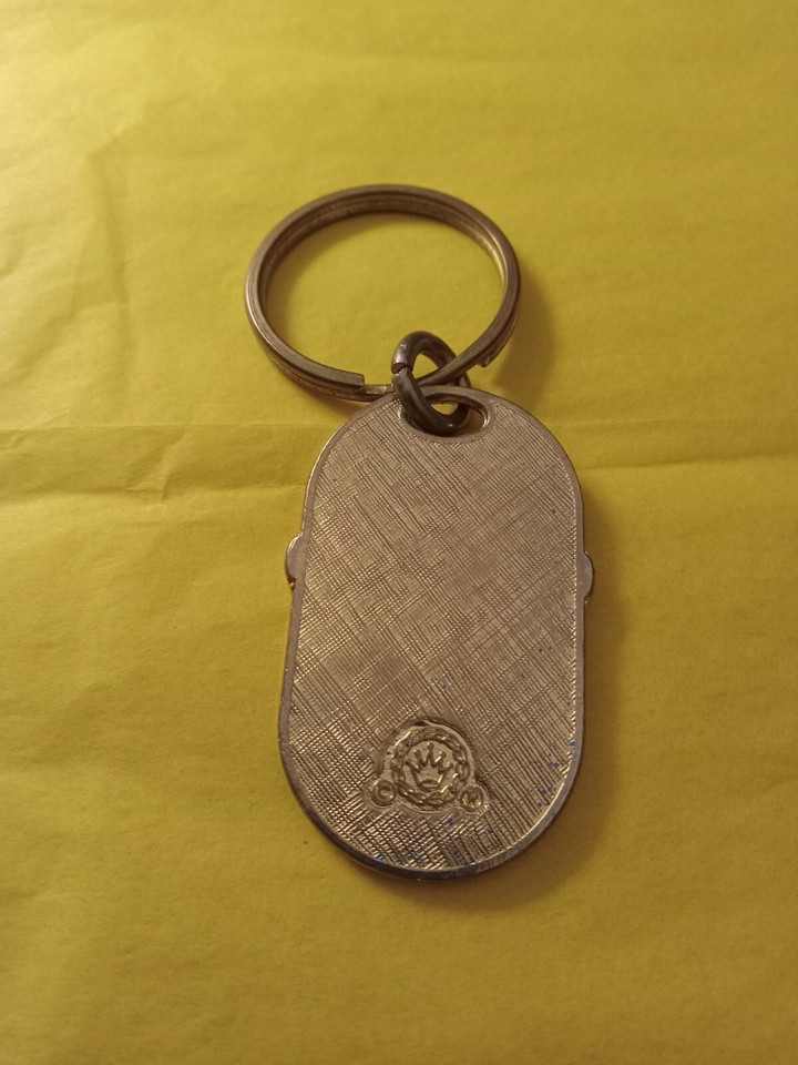 VINTAGE PLYMOUTH BRASS KEYCHAIN CAR MAKE LOGO RARE GIFT RED BLACK GOLD