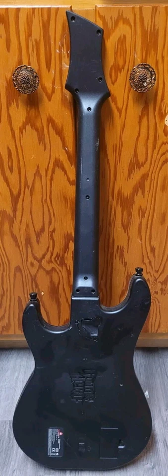 Guitar Hero: World Tour Sunburst Wireless Guitar (PS3) NO DONGLE - UNTESTED - Image 2 of 3