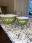 Pyrex Spring Blossom Crazy Daisy 401/403 mixing bowl Green (2)
