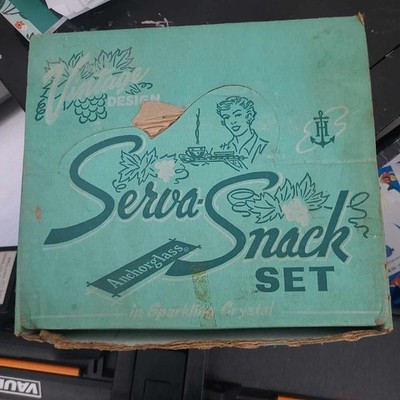 Vintage Anchor Hocking Glass Serva-Snack Set For 4 Original Box- USA